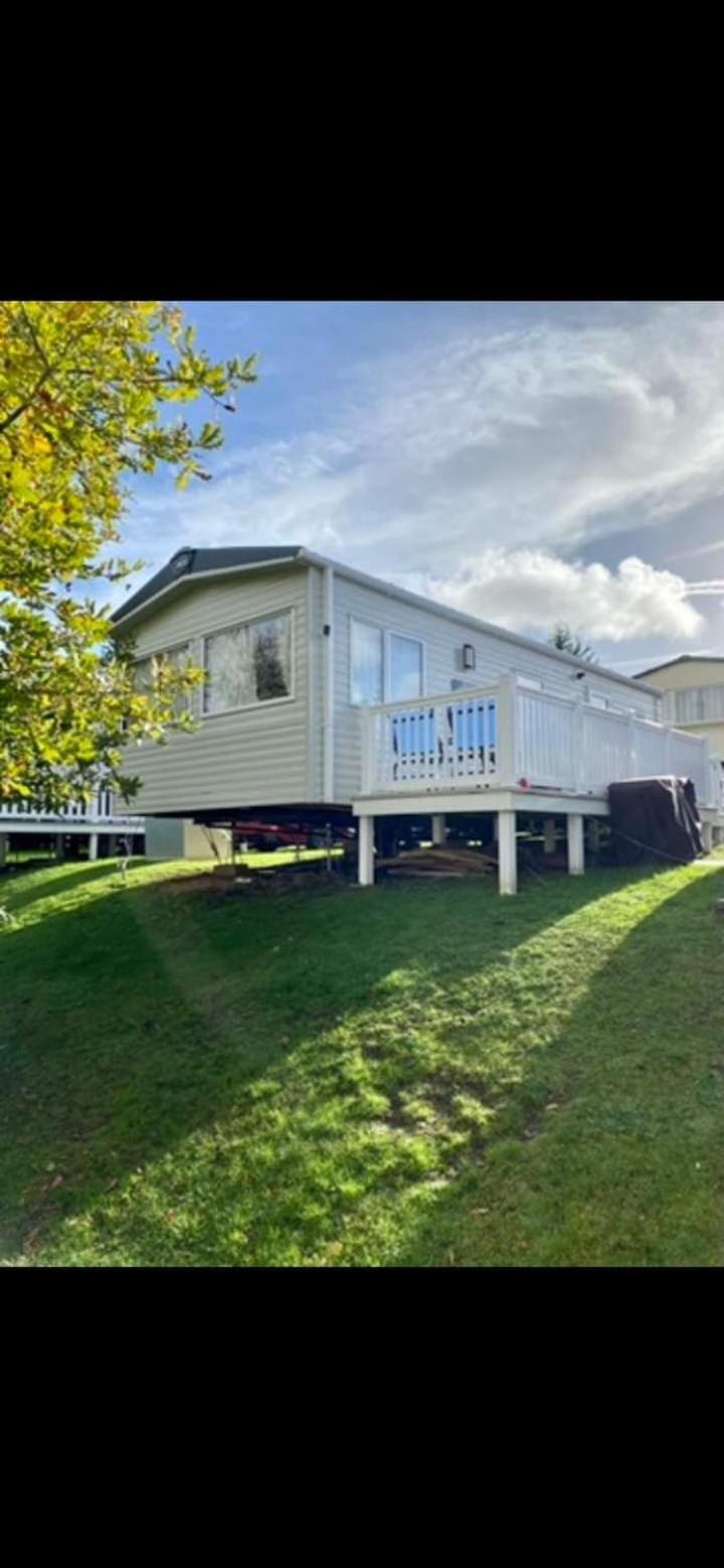 Laguna- Rockley Park Poole Exterior foto